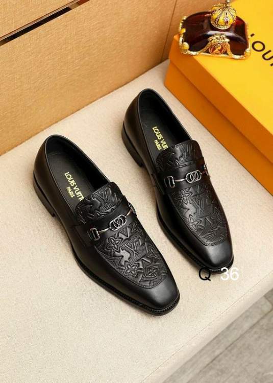 Picture of Louis Vuitton Shoes _SKULVsz38-45AH080913120